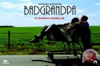 'Bad Grandpa" teratas dalam film terlaris Amerika Utara