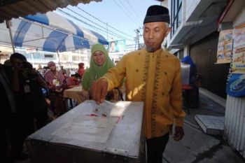 Mahyeldi Unggul di TPS Sendiri