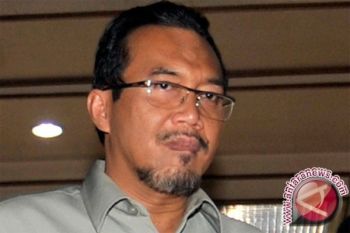 Mentan Serahkan Asuransi Ternak Senilai Rp757,5 Juta