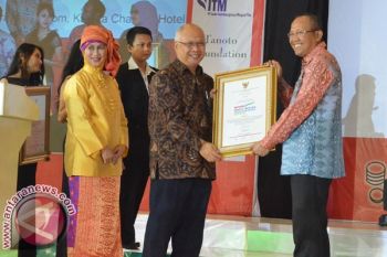 PT Semen Tonasa raih penghargaan GKPM award 2013