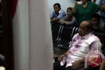 SIDANG MANTAN WALI KOTA