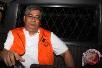 Pengacara Benarkan Akil Beri Uang ke Pedangdut
