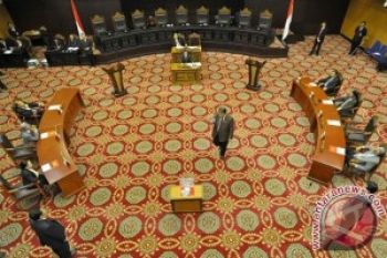 DPR Tak Ubah Substansi Perppu MK