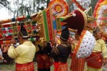 Pemkot: Pesta &amp;quot;Tabuik&amp;quot; Bersih dari Atribut Kampanye