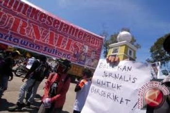 Kajati: Jurnalis Harus Diperlakukan Dengan Baik 