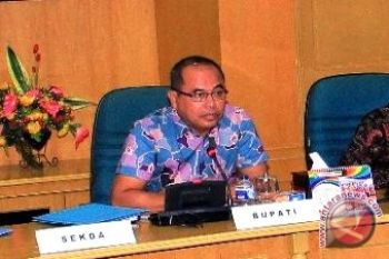 Bupati Pahri: waspadai banjir dan longsor 