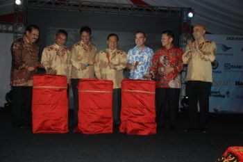 Antusias Pengunjung Sumbar Expo Tak Terhalang Hujan