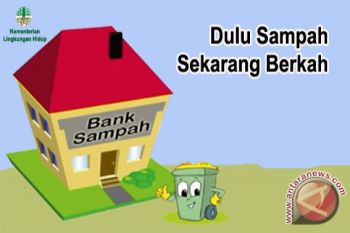 SMPN Kuala Pembuang Operasionalkan Bank Sampah 