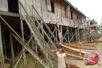 Murung Raya kembangkan wisata rumah adat Dayak 