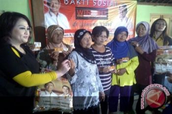 Parpol di Gunung Kidul bagikan kartu asuransi