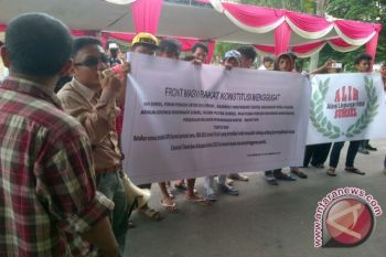 FMKM gugat hasil seleksi calon komisioner kabupaten kota dibatalkan