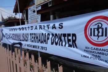 Puluhan Dokter Payakumbuh Hentikan Pelayanan Medis