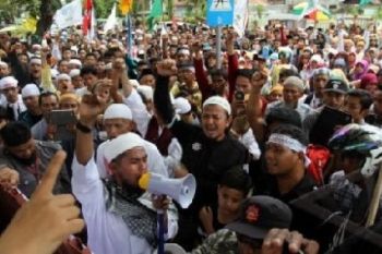 Puluhan Ormas Islam Tuntut  Pembatalan Izin Siloam
