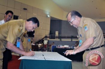 Sekdakot Hadiri pembahasan Raperda RTRW