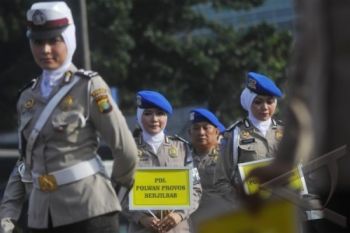 Kapolda Jateng Izinkan Polwan Kenakan Jilbab