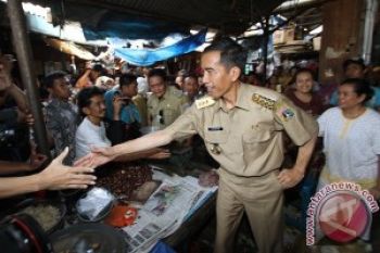 Spanduk Jokowi Calon Presiden 2014 Terpasang di Bandung