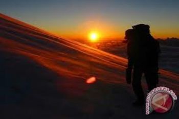 Warga Pekalongan Ekspedisi ke Gunung Aconcagua