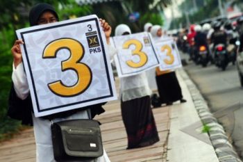 Anis Matta: Elektabilitas PKS Turun Hanya 'Warning'