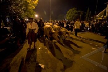 Berkonflik, Kirab Pusaka Keraton Surakarta Dibatalkan