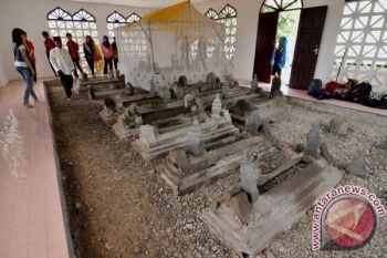 Makam Dato Karama