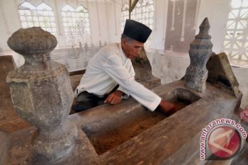 Makam Dato Karama