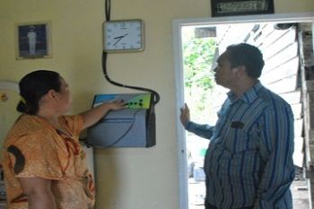 Bantuan Listrik Tenaga Surya/Evy R. Syamsir