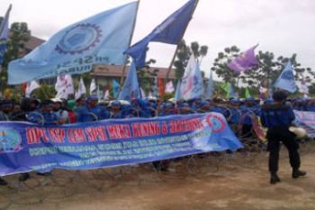 Buruh Kawal UMK/YJ Naim