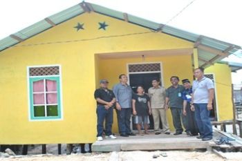  Rumah Layak Huni/Evy R. Syamsir