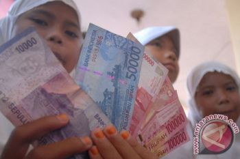 Ribuan Siswa Miskin di Kudus Terima Beasiswa