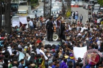  Pendukung Ratu Atut Demo di Depan KPK