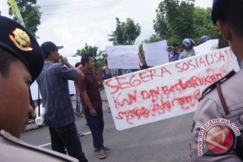 Truk Batu Bara Dilarang Lewat Waykanan
