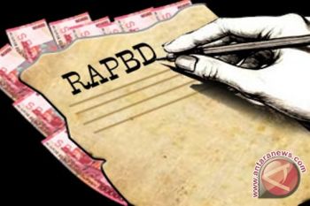 Pengesahan RAPBD Kotim 2014 Tertunda Empat Jam 
