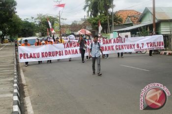 Mahasiswa demo desak Pemkab OKU tuntasakan kasus korupsi