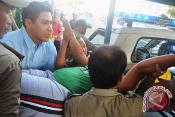 Bang Ai tolong perempuan pingsan di Zero poin 