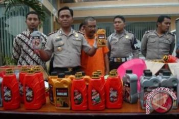 Polisi Limpahkan Kasus Pemalsu Oli Ke Kejari 