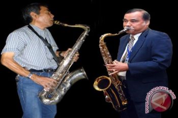 Pemecahan rekor dunia meniup saxophone di Prambanan