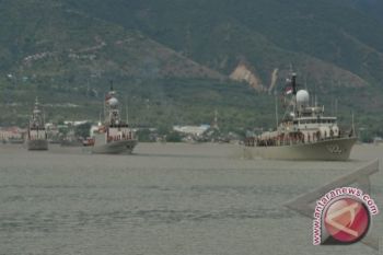 Wapres Saksikan Parade Kapal Perang 
