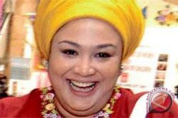 Dewi Hughes ajak perempuan terus belajar 