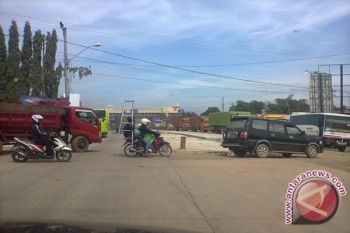 Perbaikan Jalinsum Tak Kunjung Tuntas