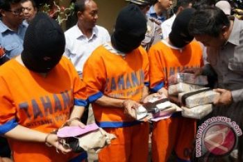 Kapolri : Polri Tangkap 40.057 Tersangka Narkoba Sepanjang 2013