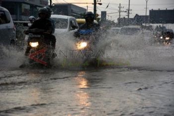 Drainase Jalan Buruk
