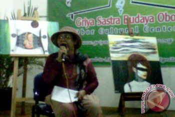 Orasi Hari Ibu di Griya Satra Budaya Obor