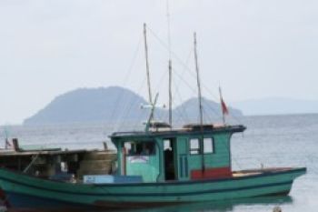 Musim Utara Isolasikan Natuna
