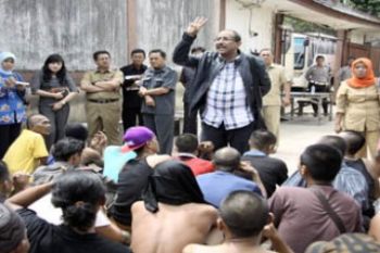 Penanganan TKI Bermasalah/Henky Mohari