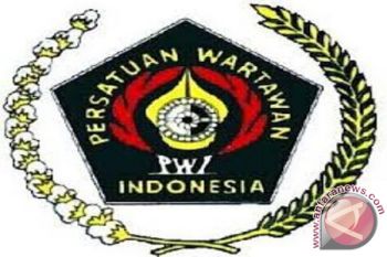36 wartawan NTB ikut uji kompetensi
