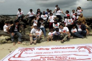 Family Gathering HUT ke-76 ANTARA/Joko Sulistyo
