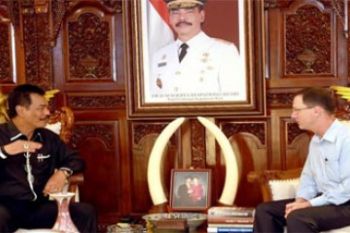 Diplomat AS Kunjungi Soerya/Joko Sulistyo