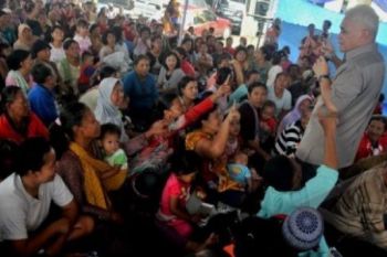 DIALOG DENGAN WARGA