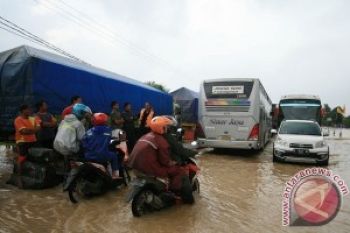  Terjebak Macet 35 Jam di Jalur Pantura