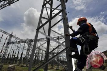 Warga Bekasi Timur Kesulitan Peroleh Lilin